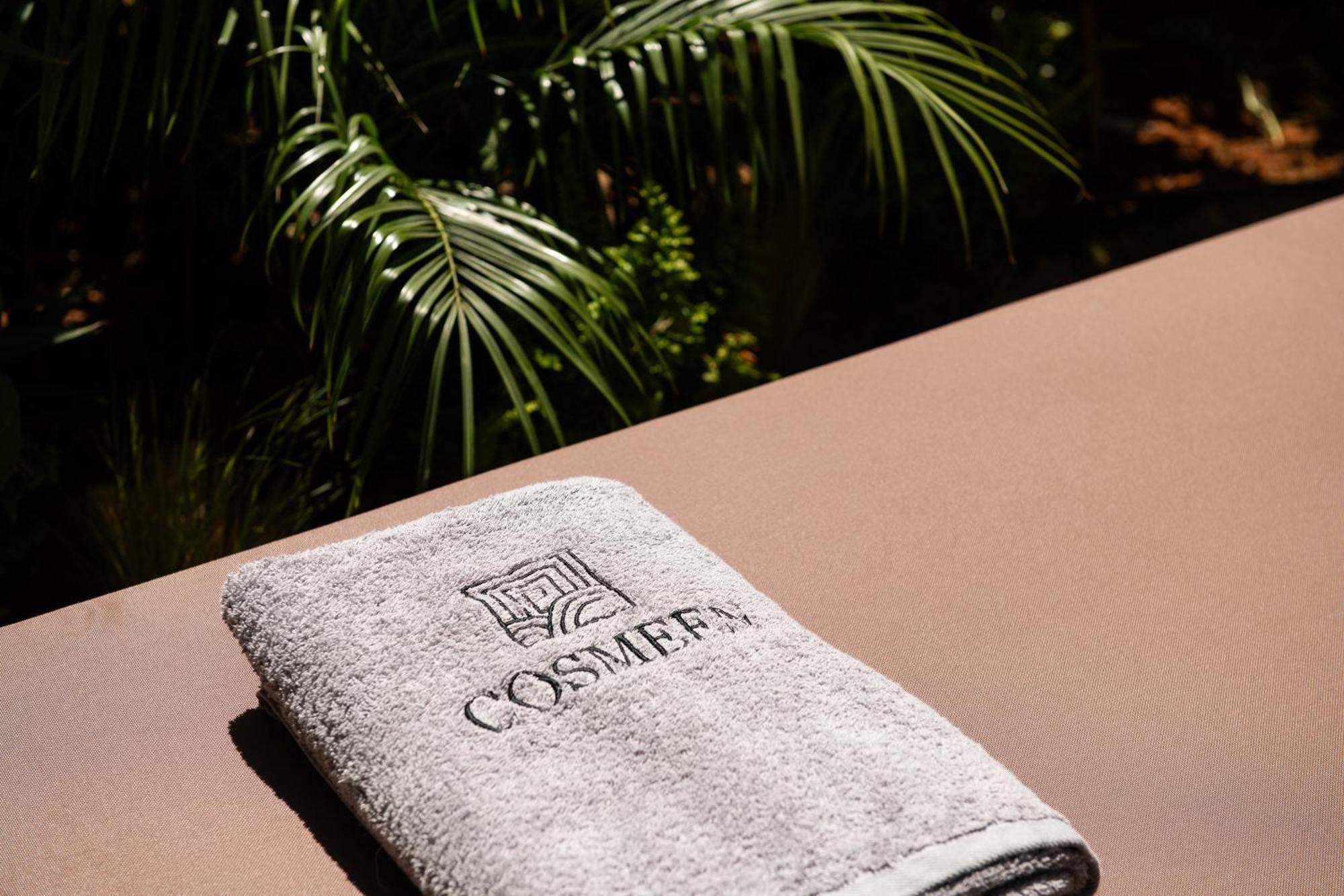 הרסוניסוס Cosmeen Lifestyle Boutique Stay מראה חיצוני תמונה